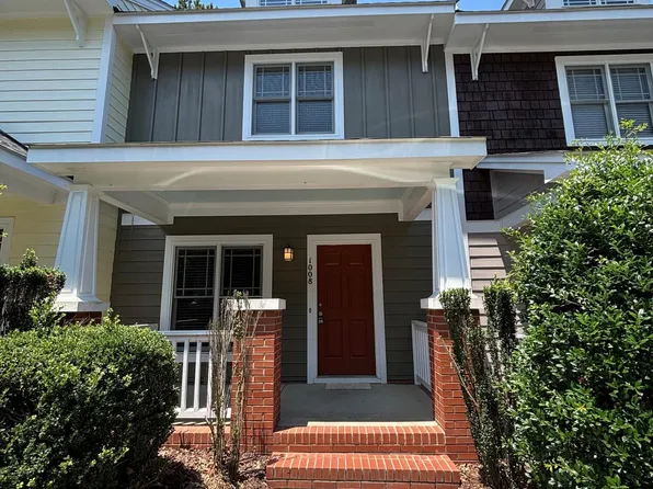 1008 Mica Lamp Ct, Apex, NC 27502