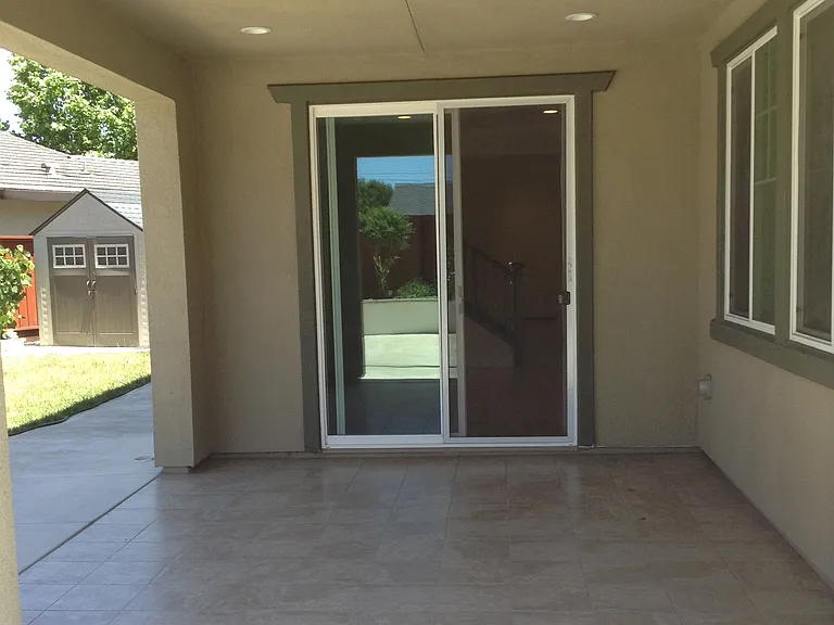 413 Wayland Loop — Photo 32