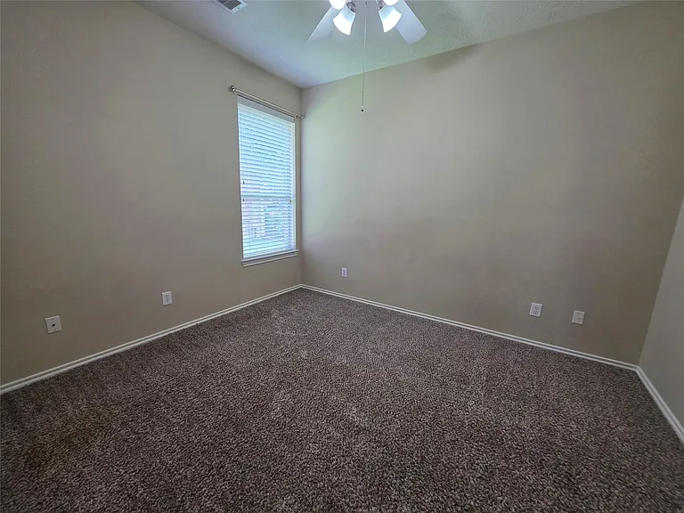 2242 Waxwing Dr — Photo 12