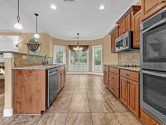 5th image of 12902 Cotton Row Dr