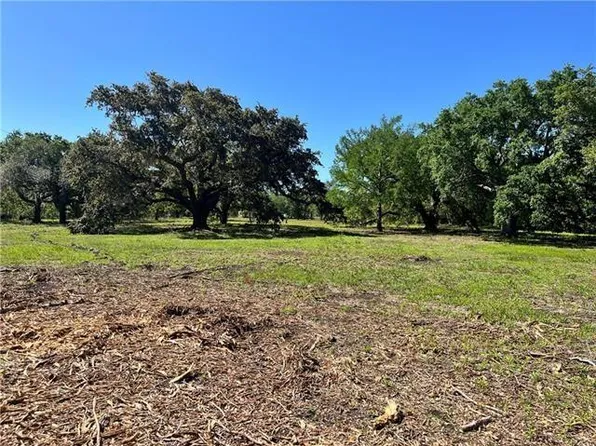 30056 Highway 11, Belle Chasse, LA 70037