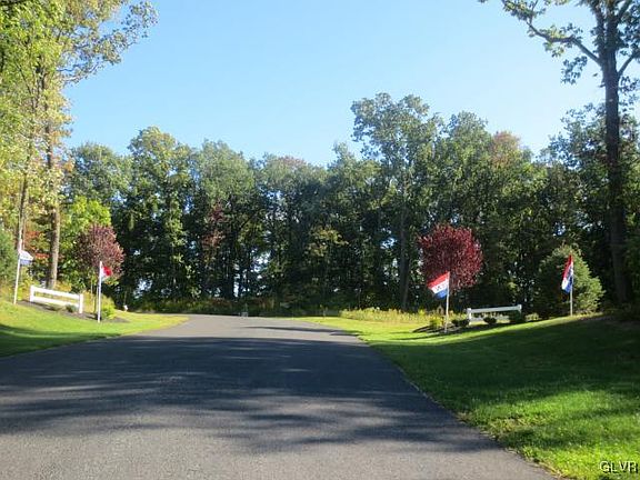2nd image of 489 Arthurs Ct Lot 2