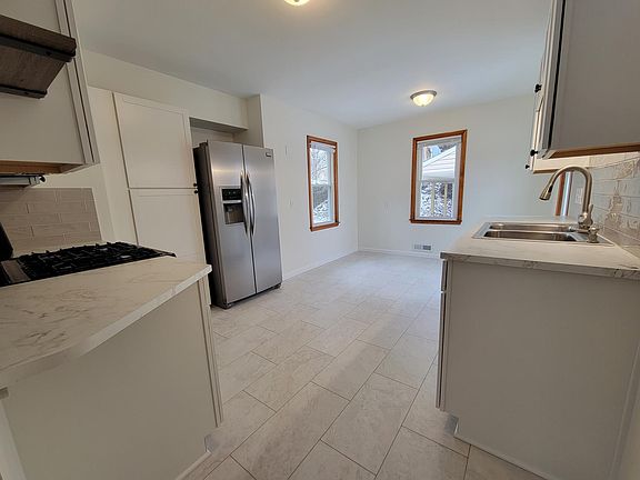 5th image of 1618 Alonby Dr