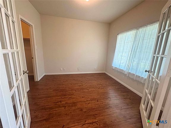 3rd image of 2037 Northview Dr