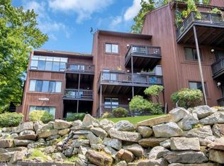 2 Winter Park Dr UNIT 4, Vernon, NJ 07462