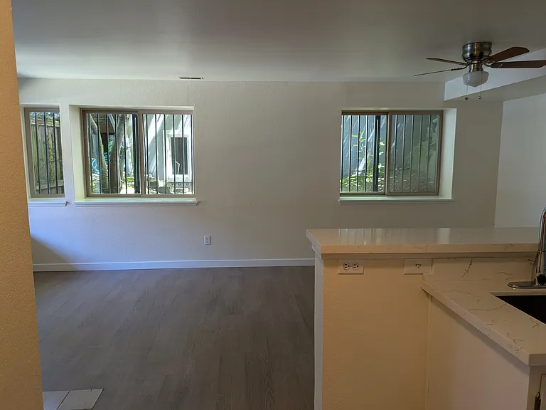 29 Etruria St #B-305 — Photo 11