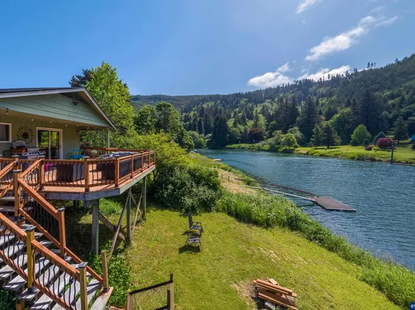 5944 S River Loop, Lincoln City, OR 97367