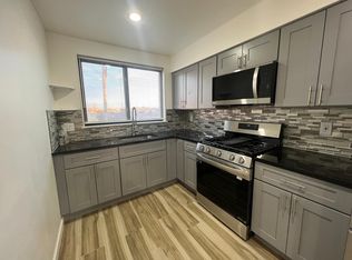 1930 S 10th St #3, Philadelphia, PA 19148