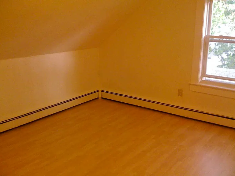 47 1/2 Prospect St #4 — Photo 6