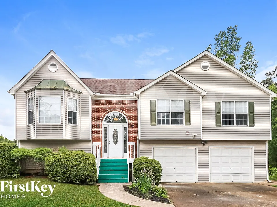 3943 Garrett Springs Dr