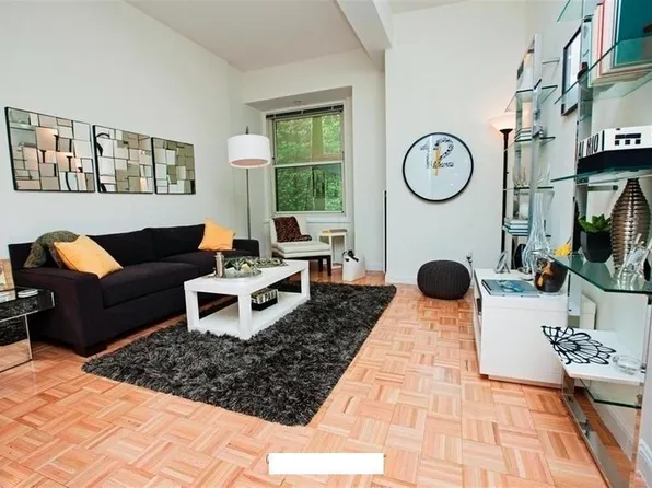 88 Greenwich Street image 1 of 9