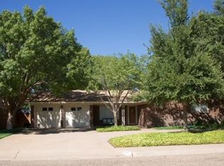 1213 E Warren St, Brownfield, TX 79316