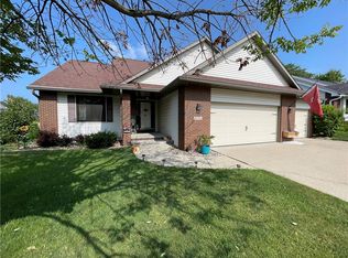 3406 Brook View Dr, Des Moines, IA 50317