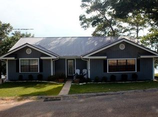 216 Lake Wood, Chireno, TX 75944