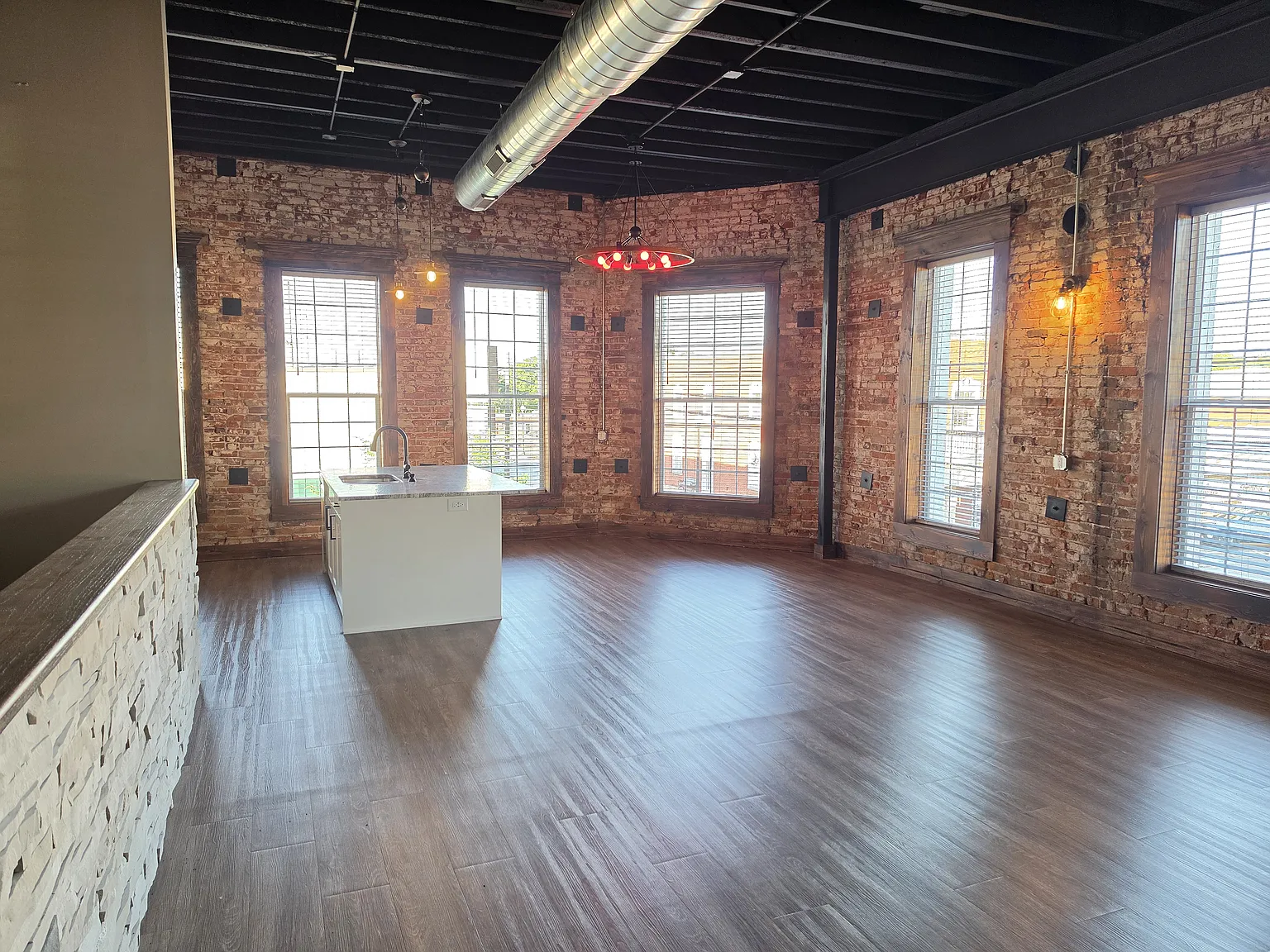1 bed, $1,600 — Photo 1