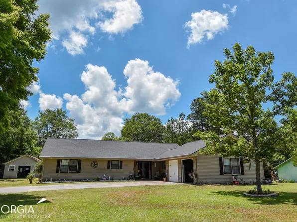 307 Founders Dr, Barnesville, GA 30204