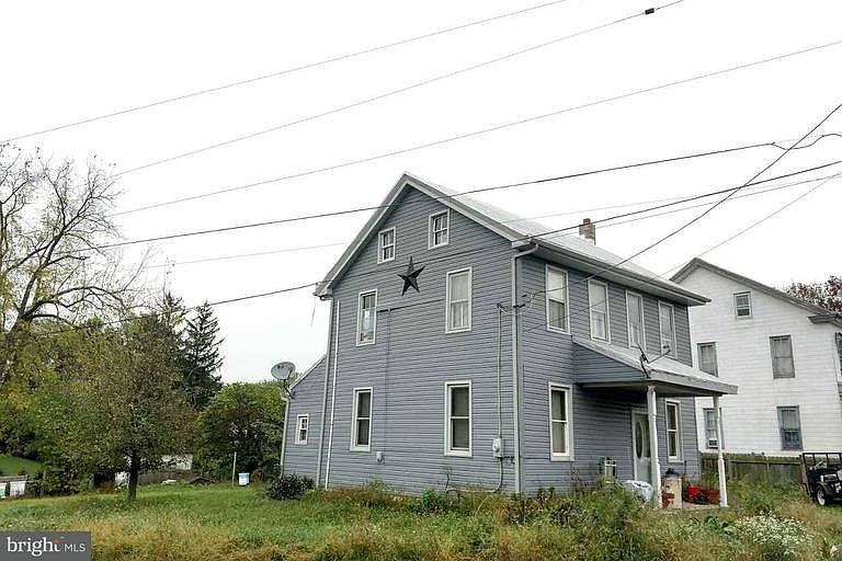 2nd image of 1031 Frystown Rd