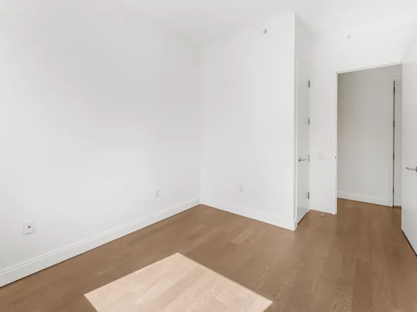 148 1st Street image 116 of 204