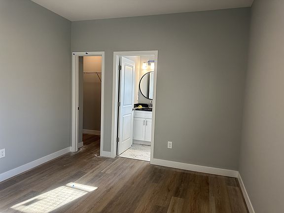 4th image of 2711 Guilford Ave #A
