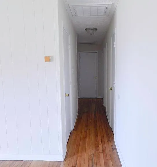1019 Kinney St — Photo 14