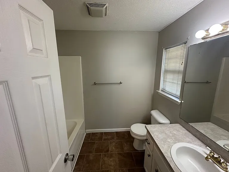 25 Applewood Dr — Photo 8