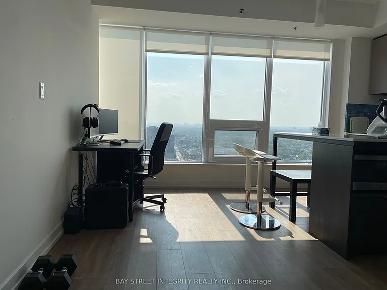 203 College St #2803 — Photo 3