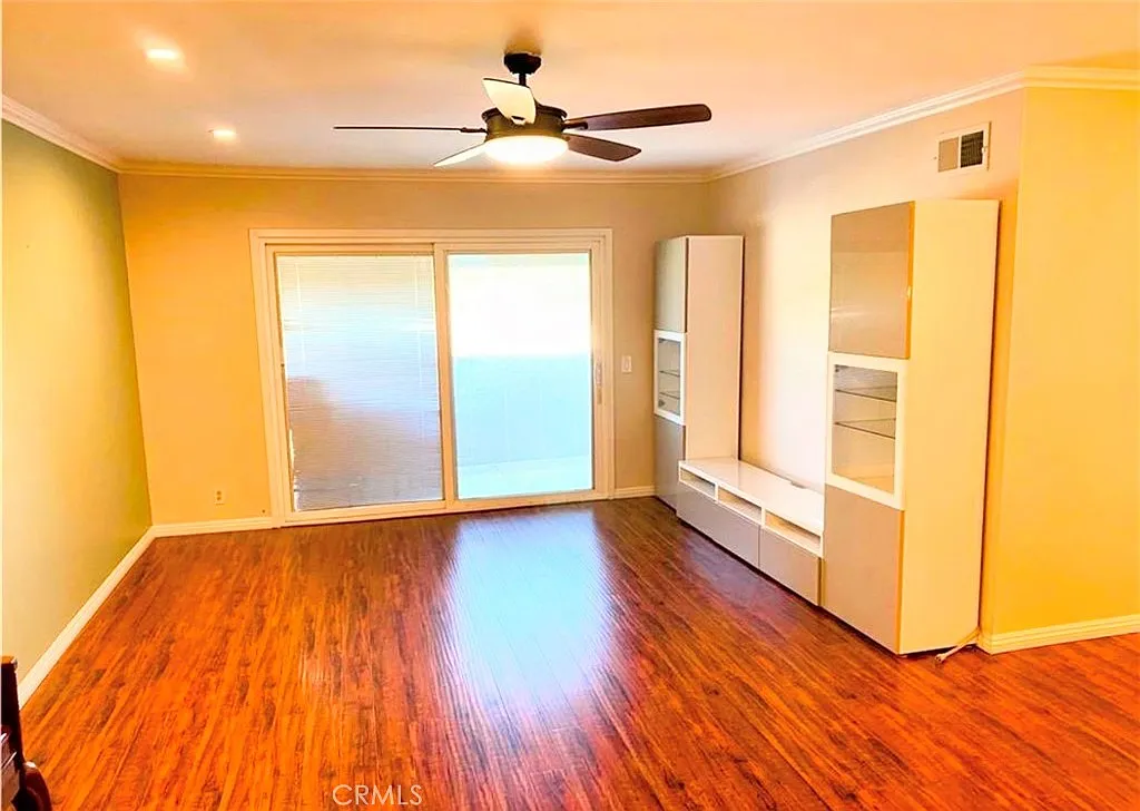 2 bed, 1081 sqft, $2,950 — Photo 4