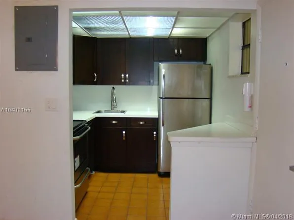 2545 S Bayshore Dr APT 105, Miami, FL 33133