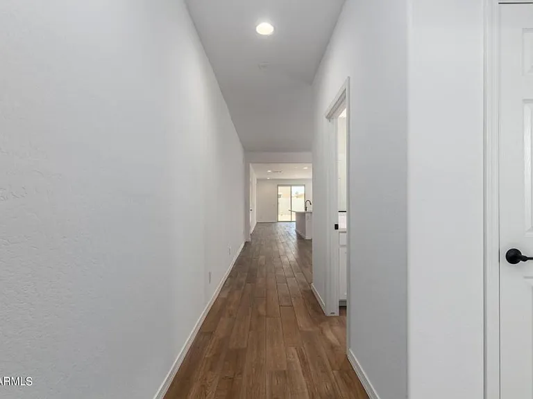 17318 W Surrey Dr — Photo 6