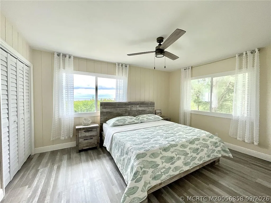 2 bed, 2.0 bath, 4504 sqft, $3,250 — Photo 2
