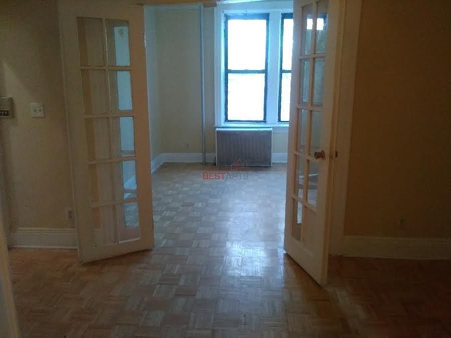 1st image of 725 9th Ave APT 1b