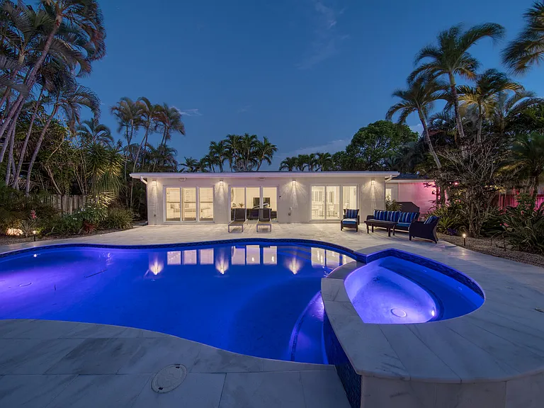 1733 Coral Gardens Dr — Photo 39