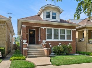 5543 W Berenice Ave, Chicago, IL 60641