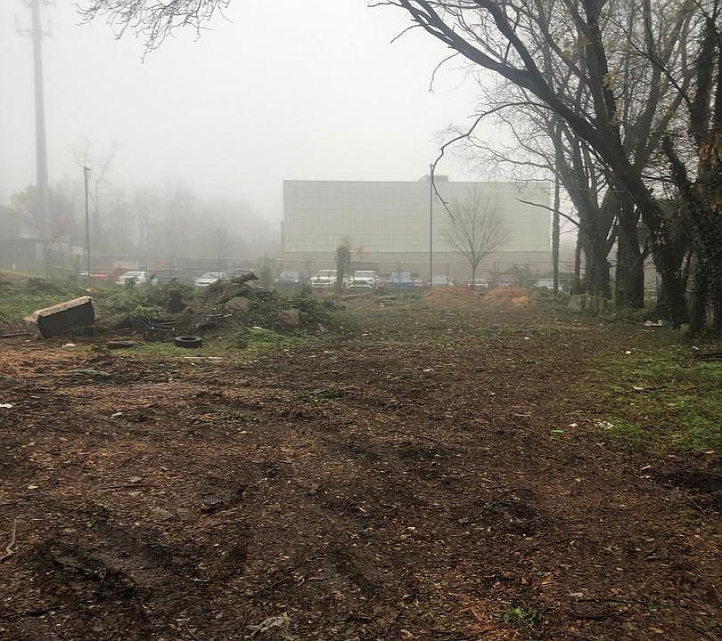 1st image of 700 E Johnson St