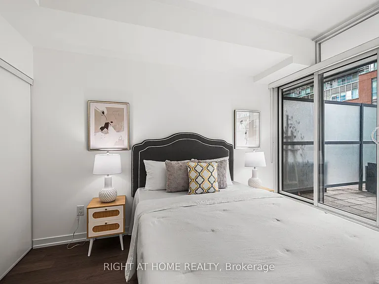 105 George St #312 — Photo 15