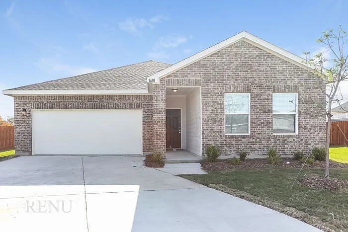 1740 Escondido Dr