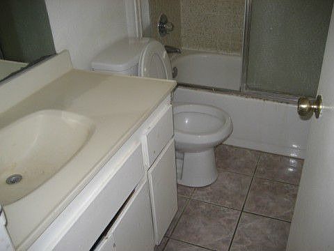 5th image of 541 Wilson Ave