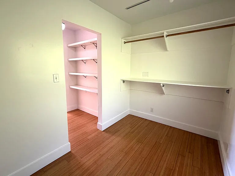 Bedroom 1 Closet (photo 1)
