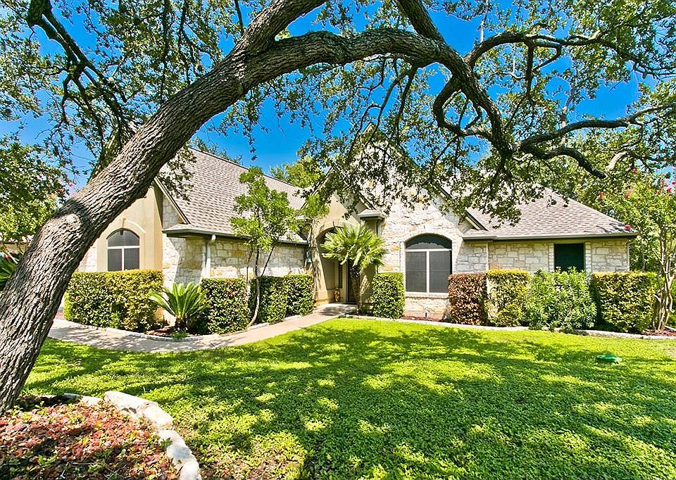 1st image of 1002 Corsaire St