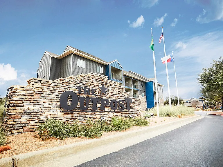 Outpost at Waco - Pricing Per Room — Photo 21