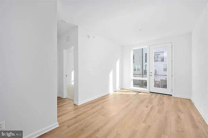 2528 Neabsco Common Pl — Photo 16