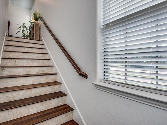 5th image of 1503 Biltmore Ln