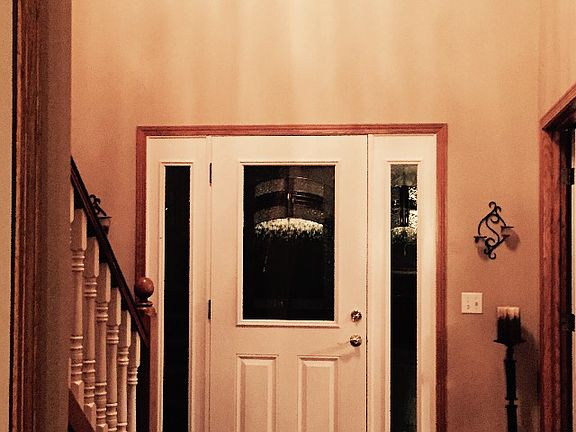 2nd image of 628 Charles Pl