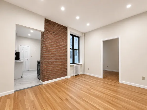 5 Ten Eyck Street image 1 of 8