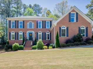 2945 Four Oaks Dr, Dunwoody, GA 30360