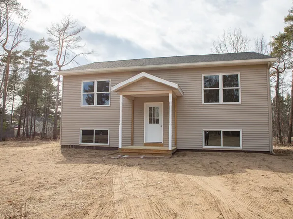 7 Marsha Dr, Keeseville, NY 12944