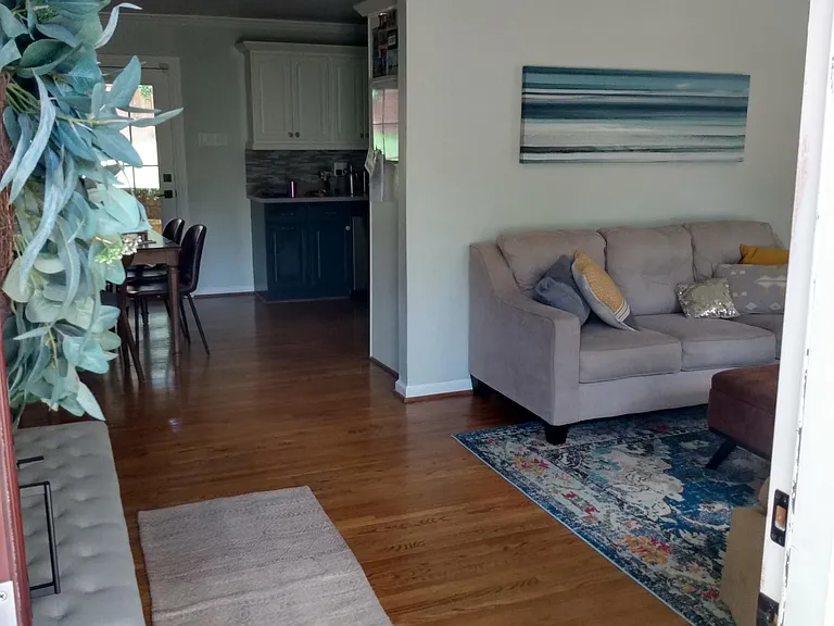 568 Valleywood Dr — Photo 5