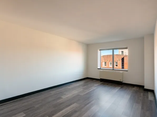 153-30 89th Avenue image 4 of 19