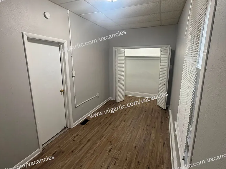 4856 Magoun Ave — Photo 23