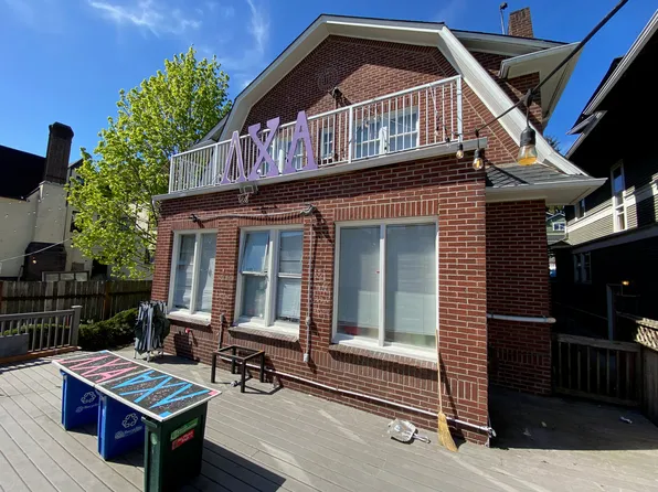 4715 19th Ave NE #B, Seattle, WA 98105